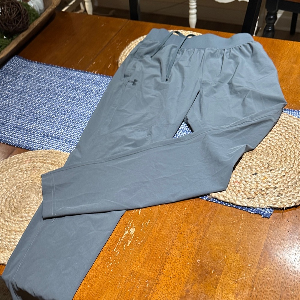 Under Armour Men's Slate Gray Joggers
